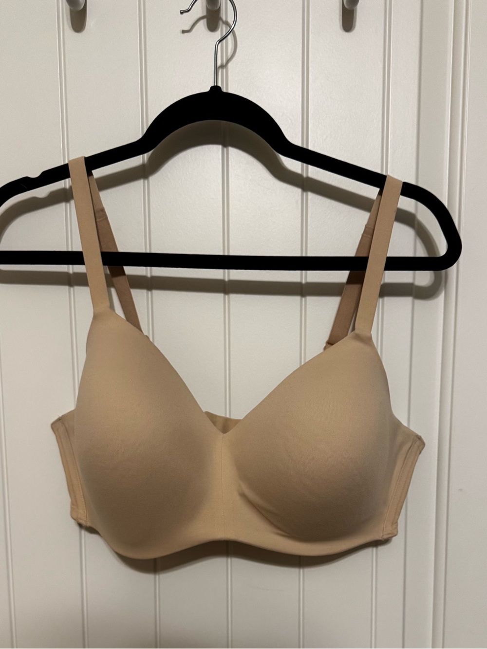 Wacoal Everyday Nude T-Shirt Bra - Smooth Seamless Support. Size 38DD.